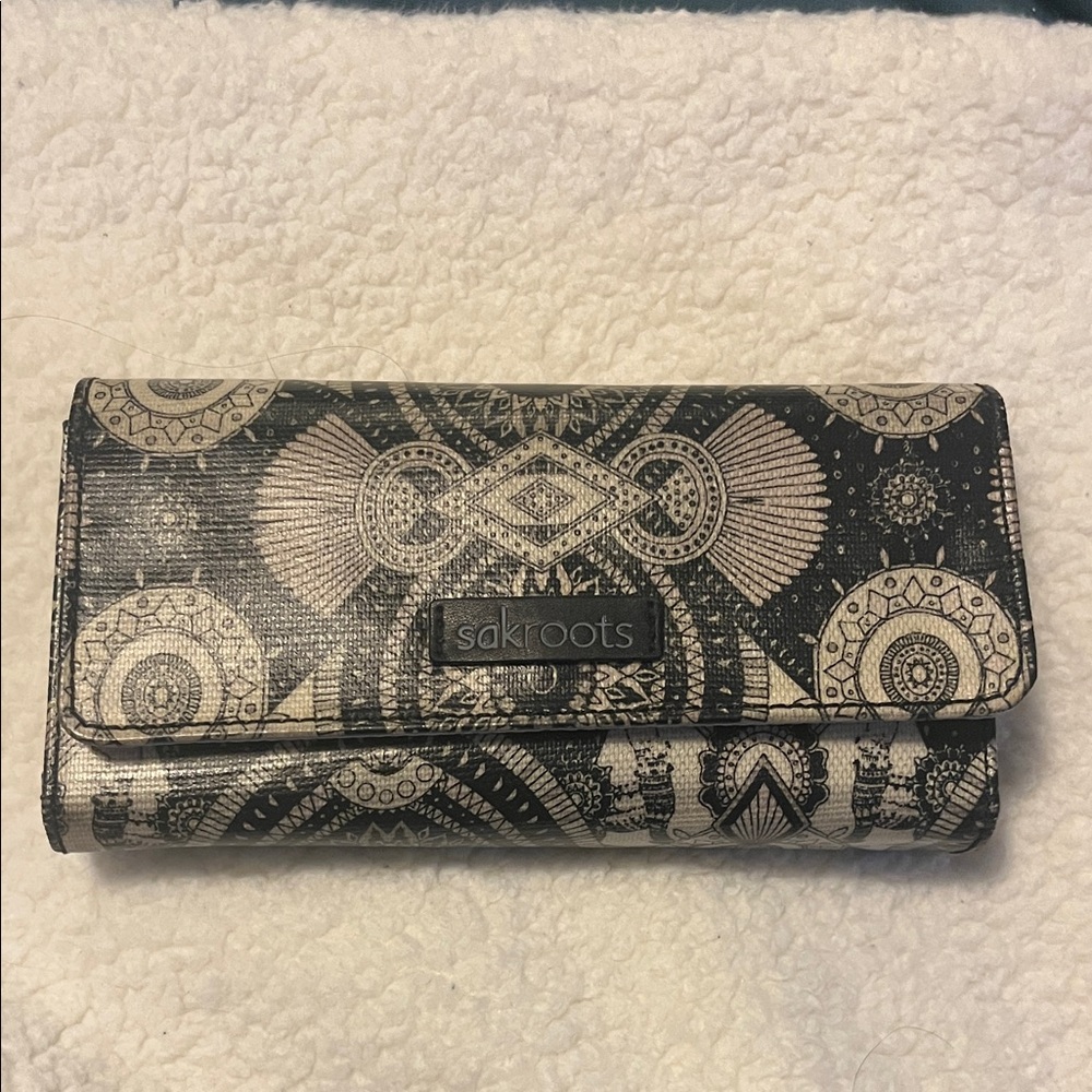Sakroots Black and Cream Patterned Wallet